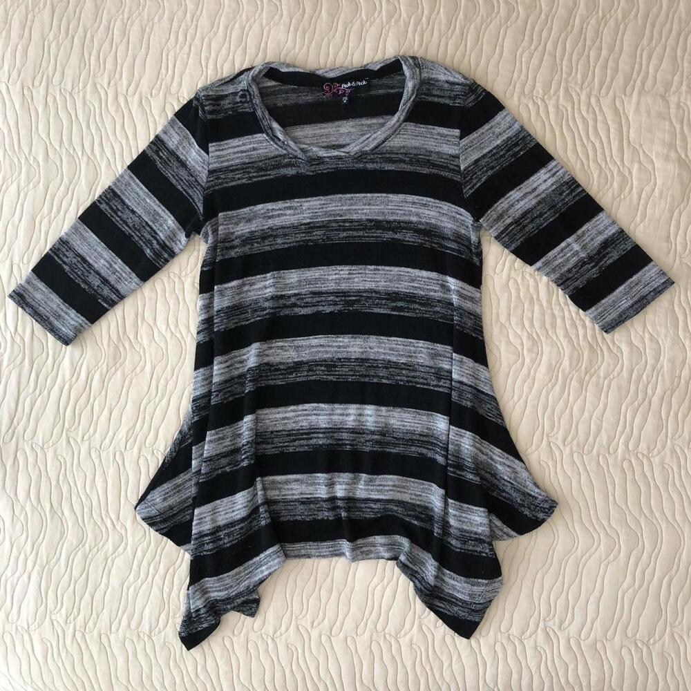 ✨SOLD✨ Peck&Peck black and gray striped 3/4 sleeve blouse top